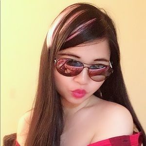 One piece pink hair bang